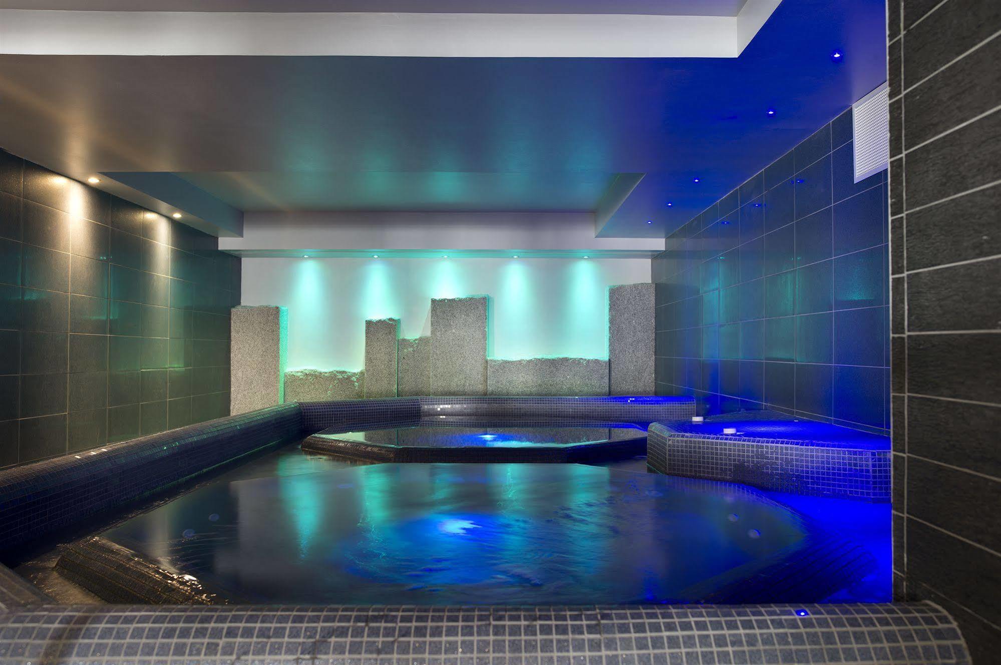 Cgh Residences & Spas Le Cristal De L'Alpe Alpe d'Huez Zewnętrze zdjęcie